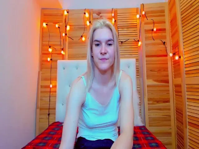 Live sex webcam photo for MarliTes #252733542