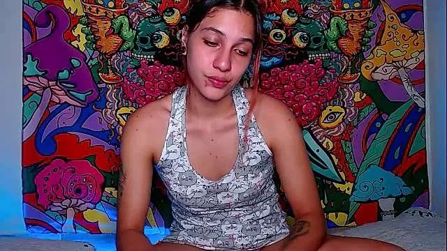 Live sex webcam photo for Alinet_ #243929236