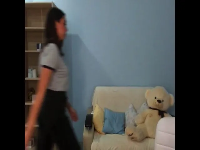 Live sex webcam photo for LuckyHoneyyy #252874063