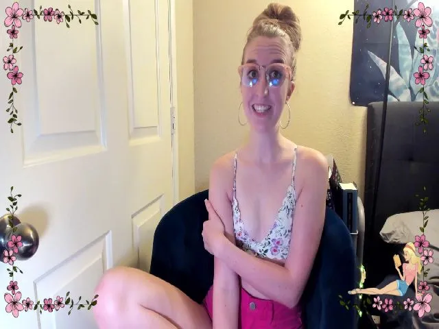 Live sex webcam photo for BookishBabe #263397391