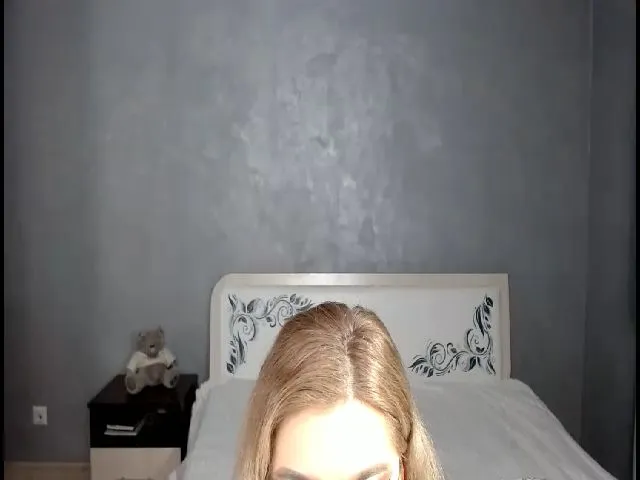 Live sex webcam photo for Ellaquality #253968356