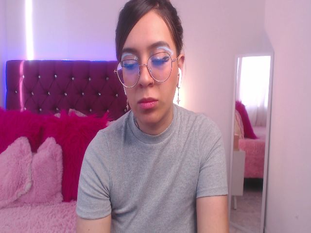 Live sex webcam photo for SamPuckett #264534856