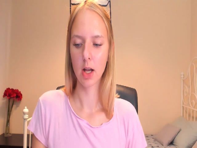 Live sex webcam photo for O1iv1a #254873743