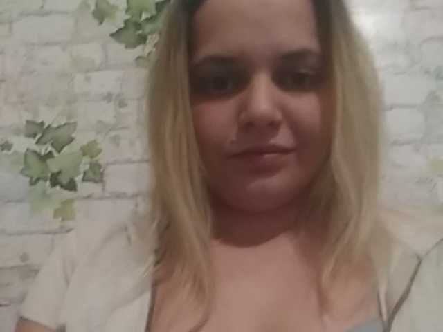 Live sex webcam photo for Mari4kaa #241093590