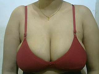 Live sex webcam photo for queenofmumbai #244965367