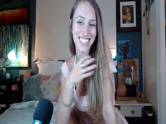 Live sex webcam photo for itsdaniday #261816171