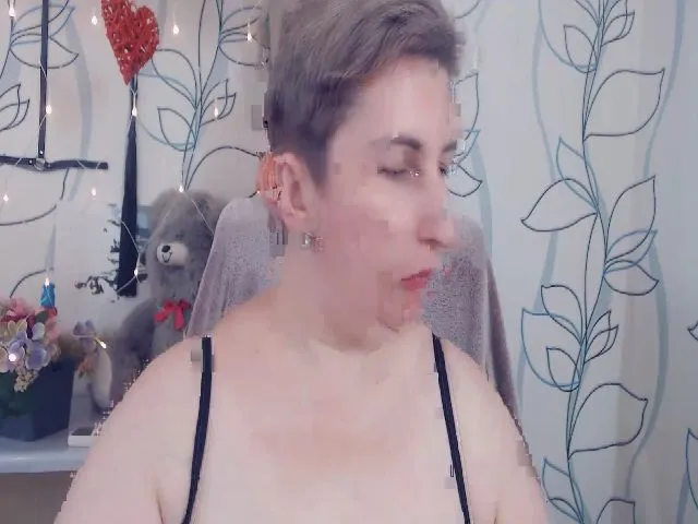 Live sex webcam photo for DepravedMadam #262602581