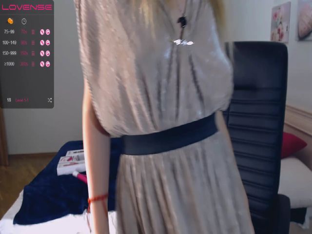 Live sex webcam photo for Alana_Kelly #254293390