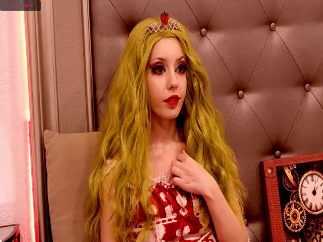 Live sex webcam photo for FreyaGold #262770390