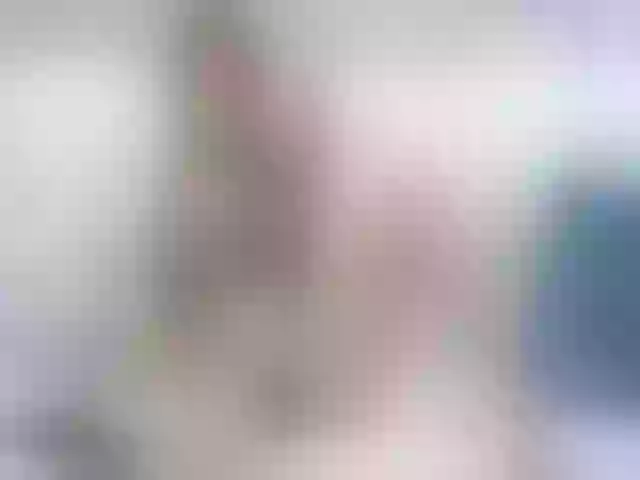 Live sex webcam photo for JulieDalton #256198744