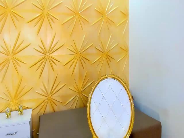 Live sex webcam photo for Tamy_Roman #254906327