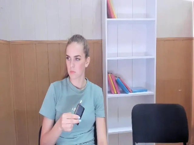 Live sex webcam photo for BeautiAmber #265564560