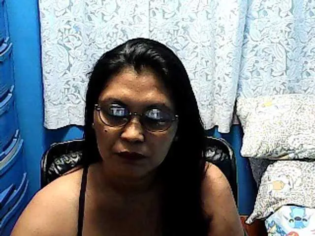 Live sex webcam photo for hOtGranny4u #241467611