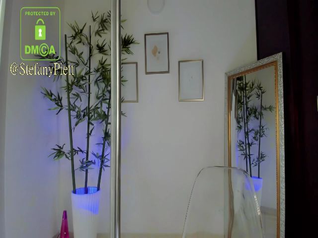 Live sex webcam photo for Stefany_gpiet #255992465