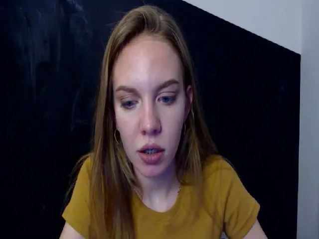 Live sex webcam photo for HappySecret_ #256054105