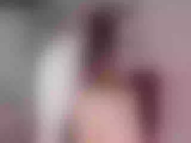 Live sex webcam photo for Sun_kissed1 #262571053