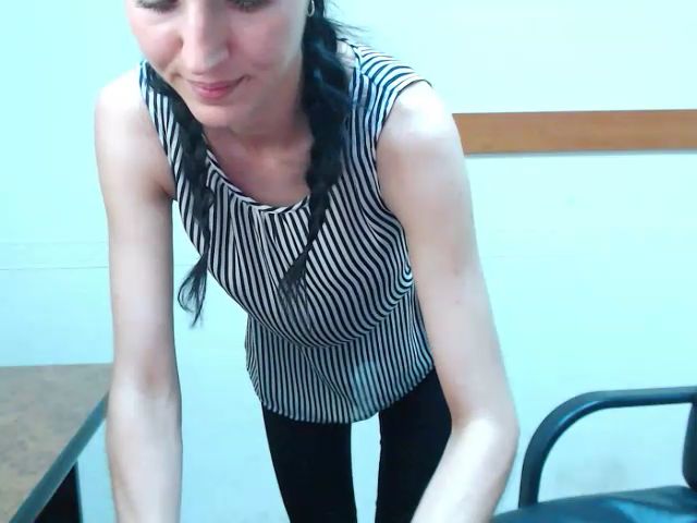 Live sex webcam photo for Miss_Vivian #252311555