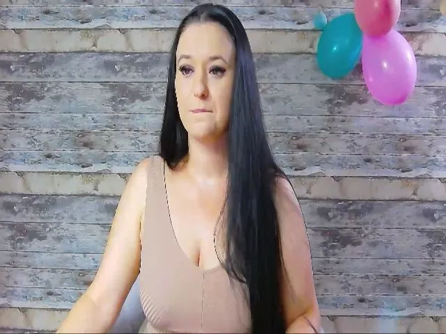 Live sex webcam photo for SensualCrissa #254379194