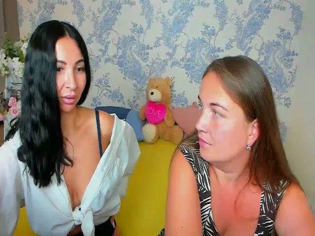 Live sex webcam photo for NikaRysa #259513812