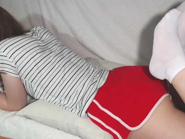 Live sex webcam photo for MuaMuaMary11 #245225479