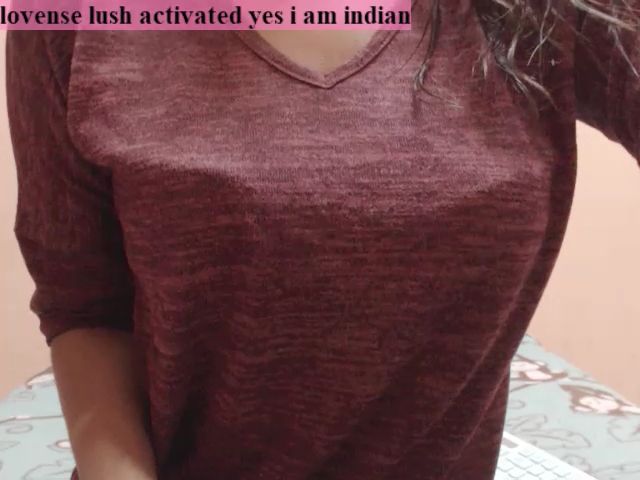 Live sex webcam photo for PARADISEQEEN #264998389