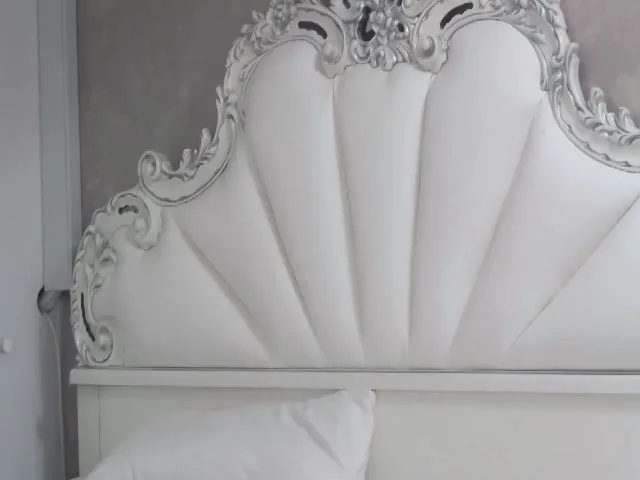 Live sex webcam photo for SoffyyHot #262882881