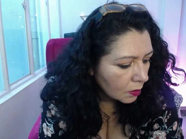 Live sex webcam photo for candystorm01 #243141284