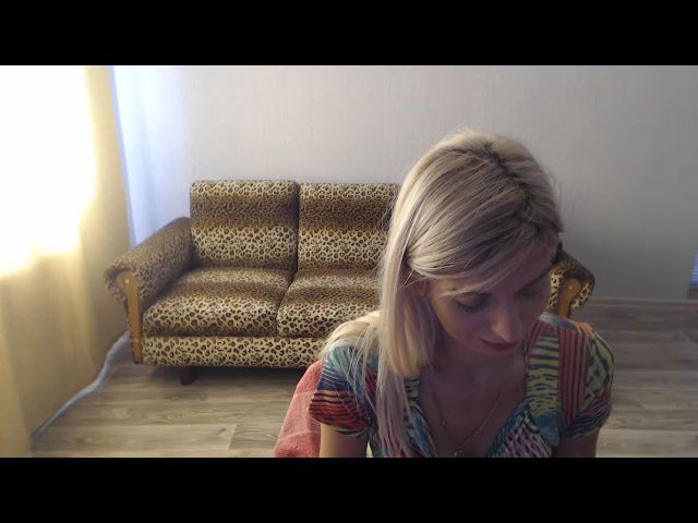 Live sex webcam photo for SexyBeatriice #265394465