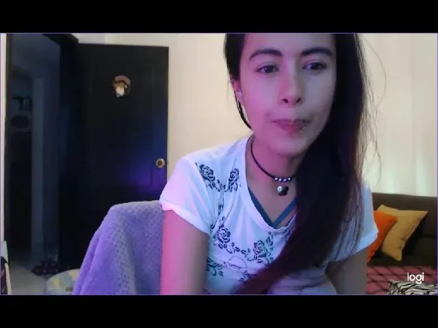 Live sex webcam photo for Andy_wonder #262340861