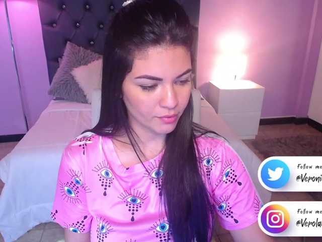 Live sex webcam photo for VeronicaLanz #263232117