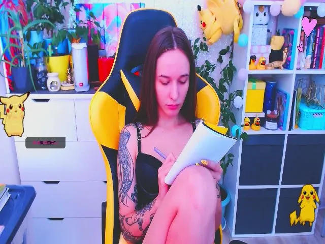 Live sex webcam photo for JinjerMoon #260518327