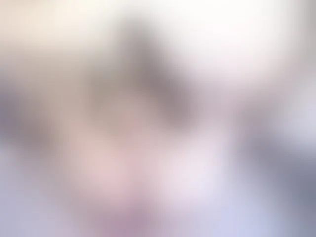 Live sex webcam photo for MiaMaxxx #253411120