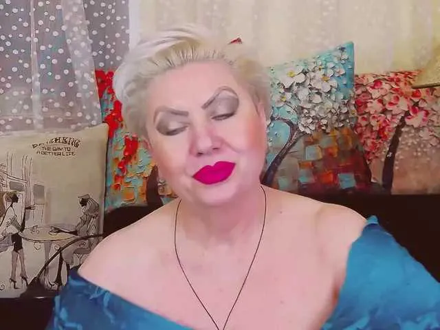 Live sex webcam photo for PoshLadyx #241400423