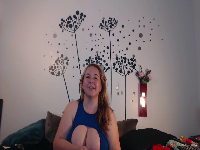 Live sex webcam photo for voluptuousDDD #262800729