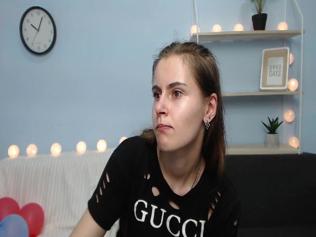 Live sex webcam photo for MollyTravis #255509994