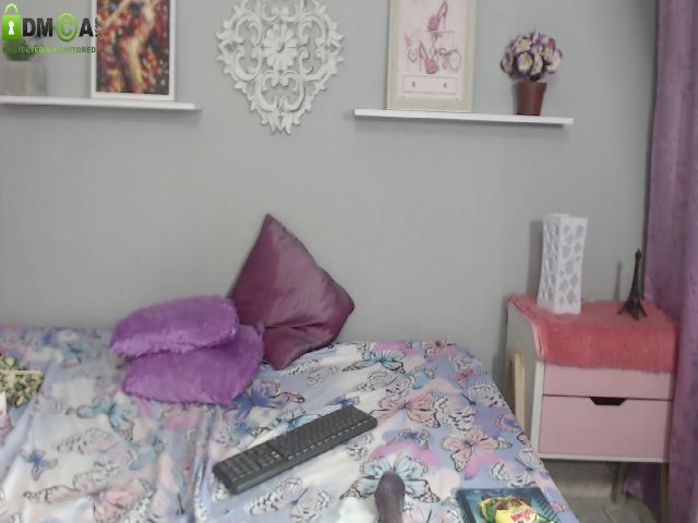 Live sex webcam photo for Bluefire_28 #263448239