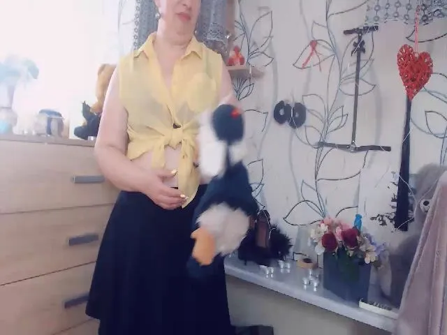 Live sex webcam photo for DepravedMadam #258093644