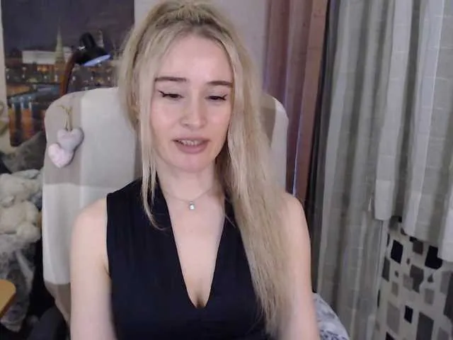 Live sex webcam photo for xyliganka777 #243564218