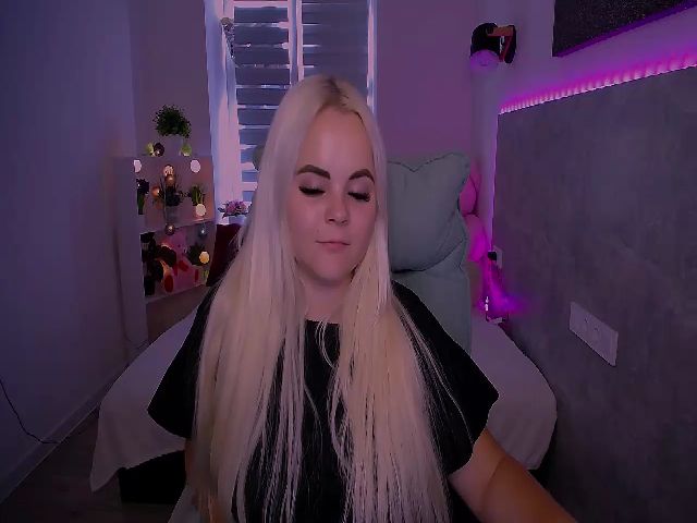 Live sex webcam photo for Jenni__fer #262487944