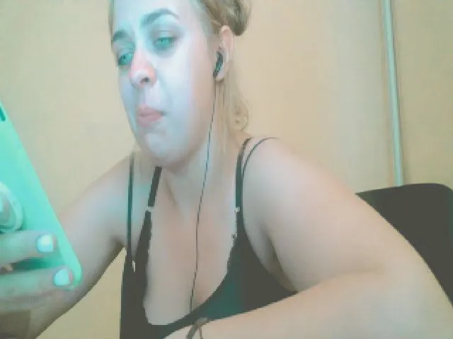 Live sex webcam photo for GoddessNika #254450626