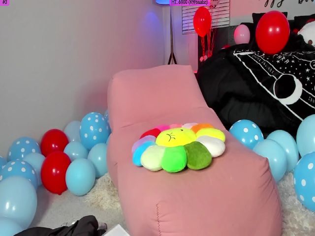 Live sex webcam photo for KasaraWood #255221678