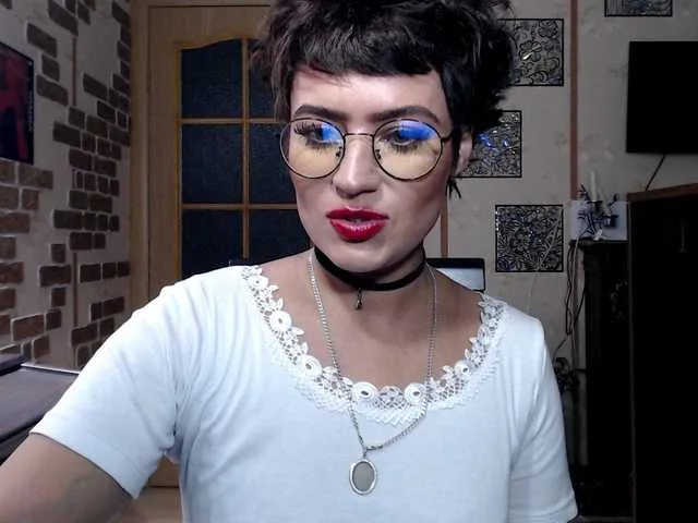 Live sex webcam photo for BeccaPassion #251173801