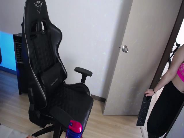 Live sex webcam photo for BiancaMiller #253104219