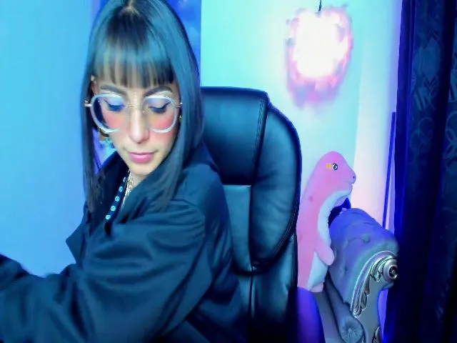 Live sex webcam photo for Angelsiinner #265548413