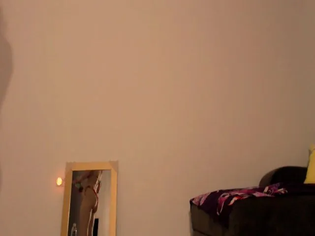 Live sex webcam photo for ViktoriaMyLuv #257907949
