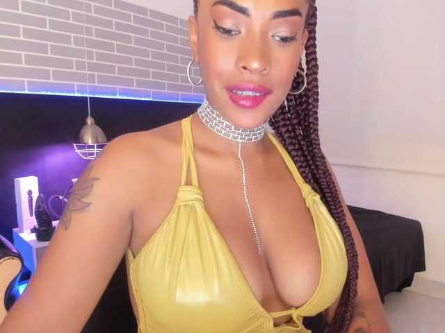 Live sex webcam photo for SaamyTits #245647477