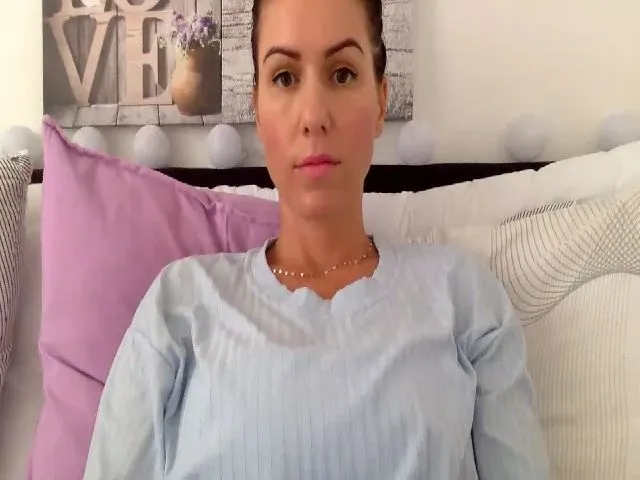 Live sex webcam photo for Brandybella #262636597