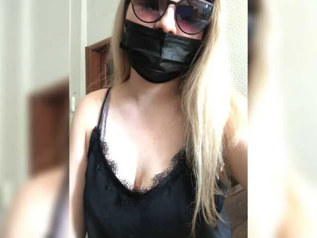 Live sex webcam photo for Irish8m #255625773