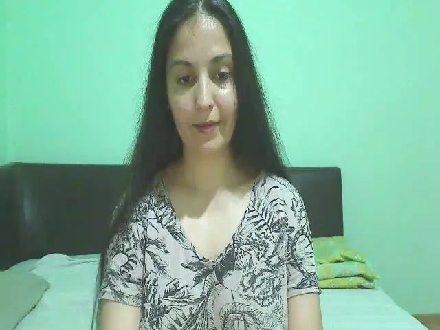 Live sex webcam photo for OneHotty #264606826