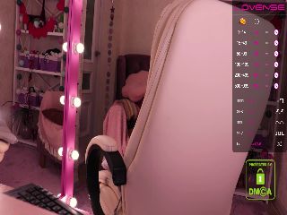 Live sex webcam photo for Lineagee #251643816